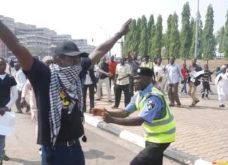 Tension in Abuja as Shi’ites, police, military clash